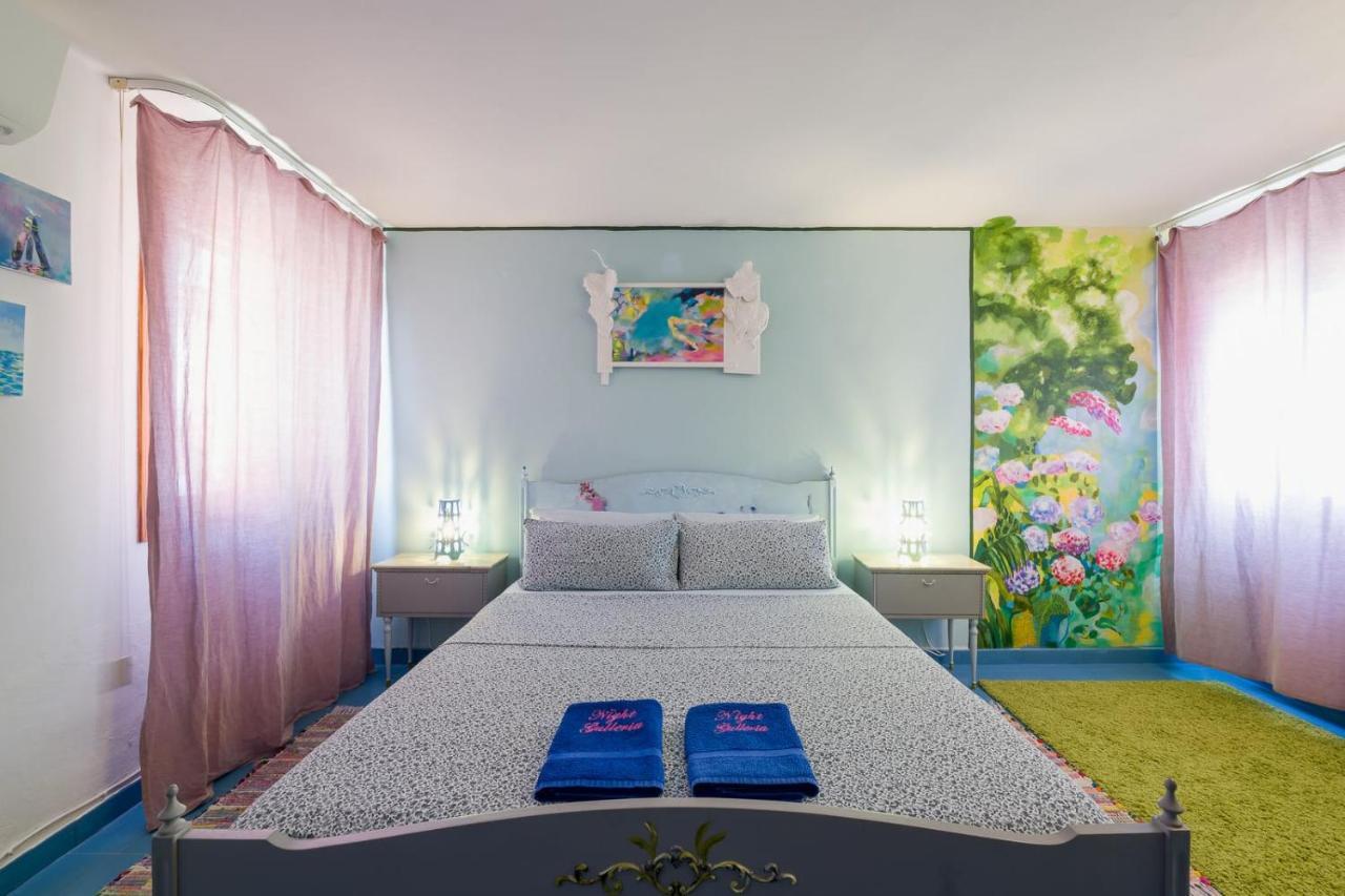 Night Galleria Holiday Home - Bed & Art In Burano - The Pink House Kültér fotó