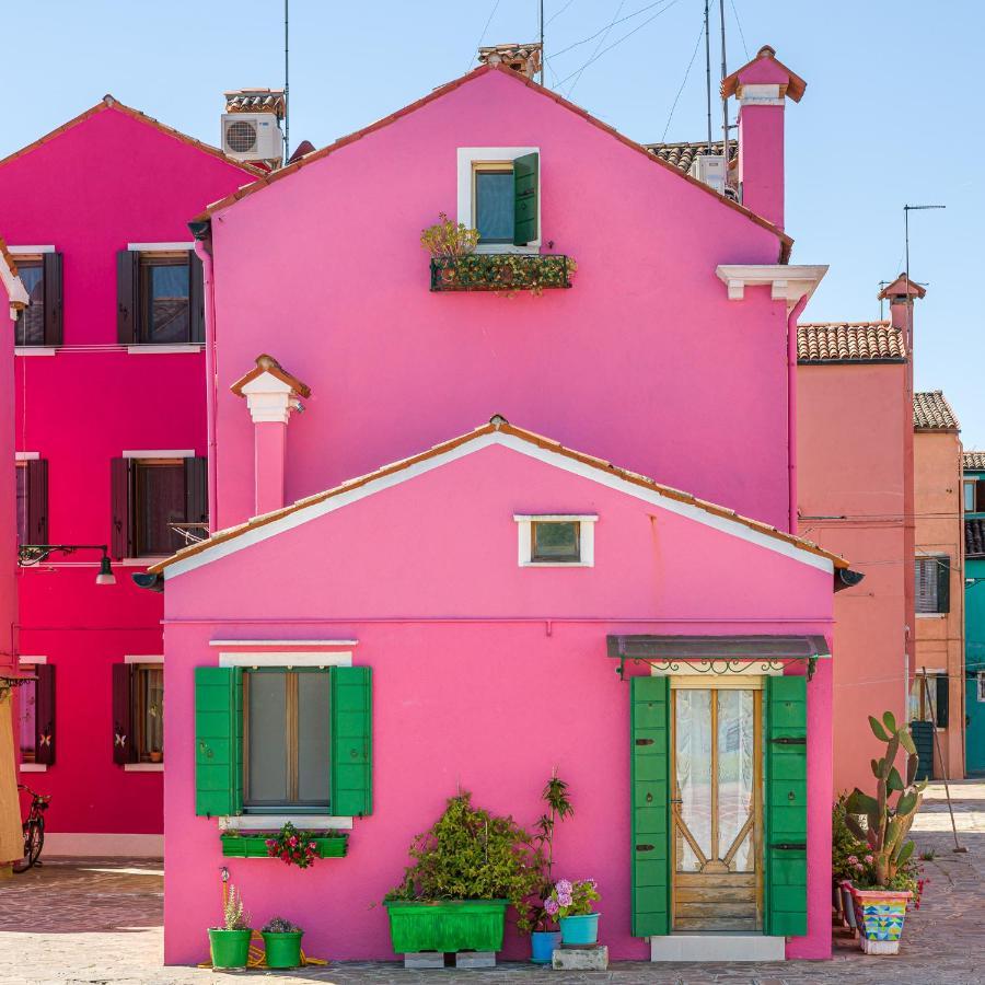 Night Galleria Holiday Home - Bed & Art In Burano - The Pink House Kültér fotó
